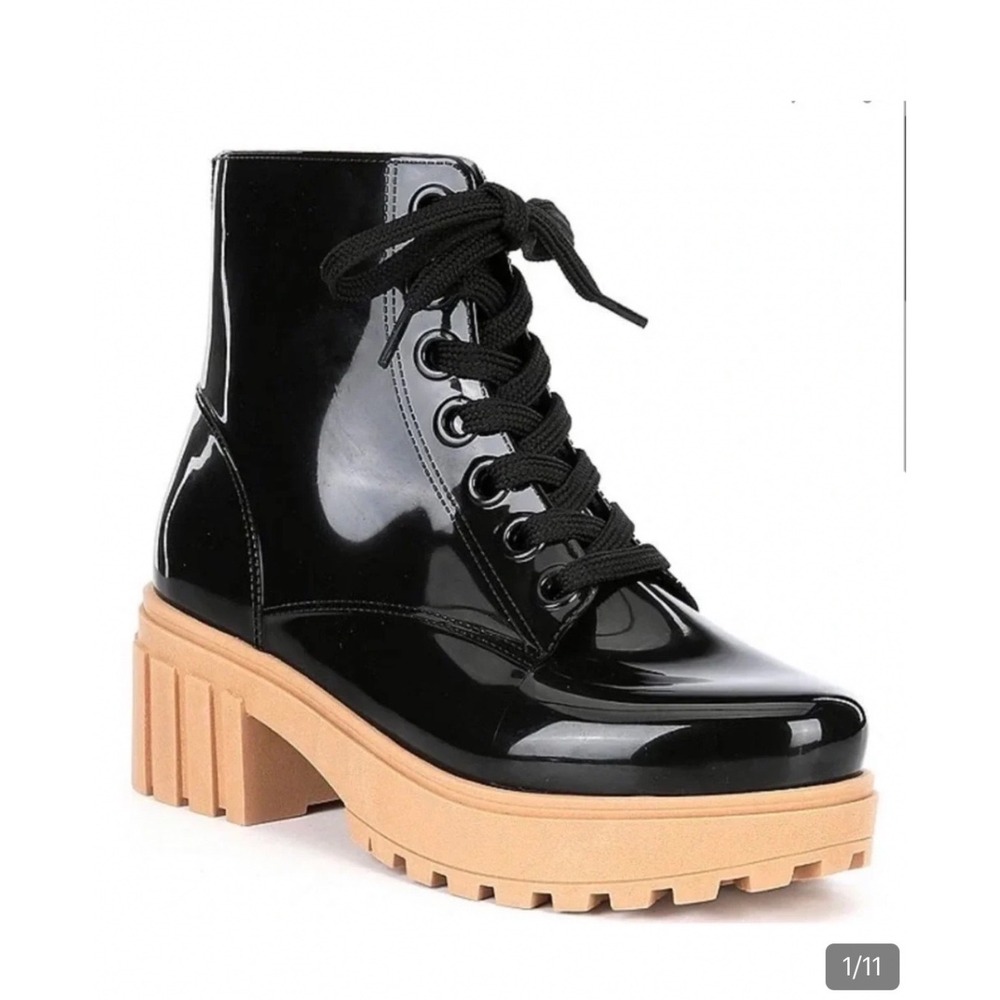 Gianni Bini Rainee Black Patent Lace Up Platform Lug Sole Rain Boots Womens 7M